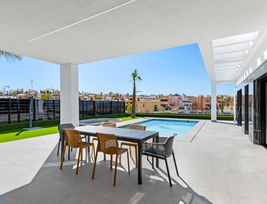 Nueva construcción  · Villa / Chalet · Algorfa · La Finca