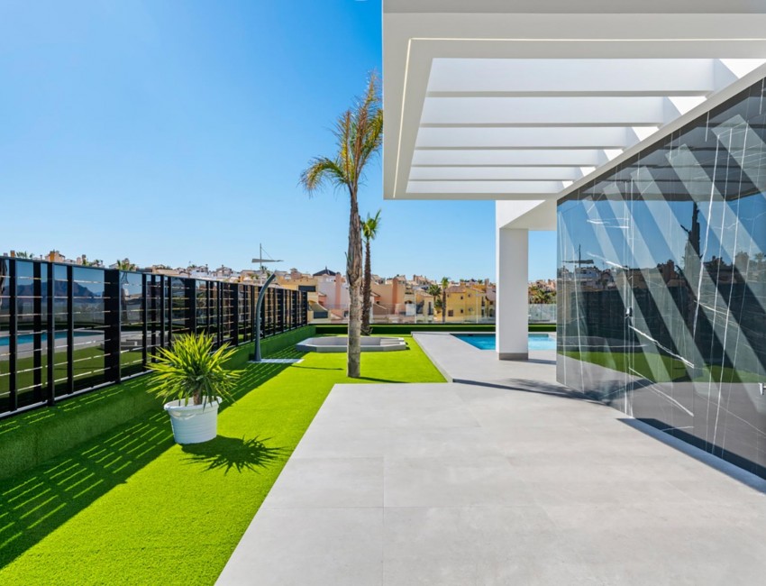 Nueva construcción  · Villa / Chalet · Algorfa · La Finca