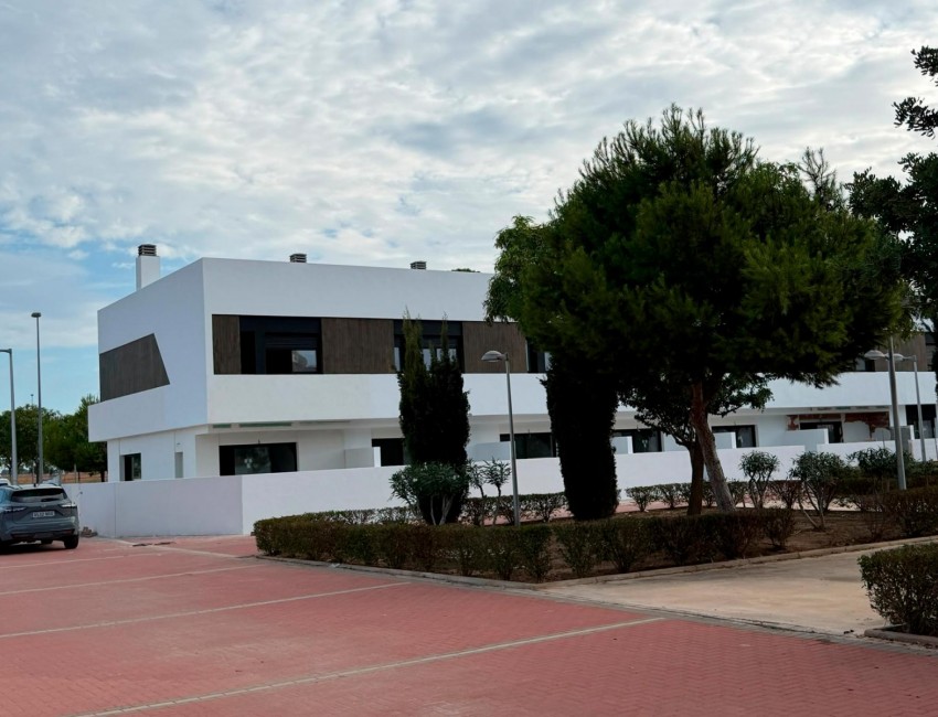 Nueva construcción  · Villa / Chalet · Pilar de la Horadada