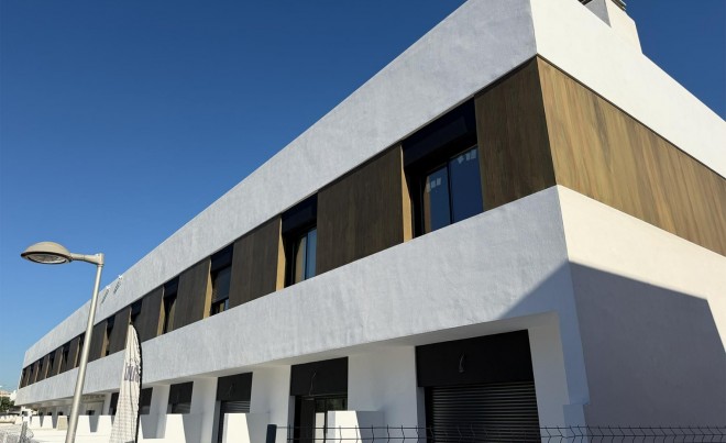 Nueva construcción  · Villa / Chalet · Pilar de la Horadada
